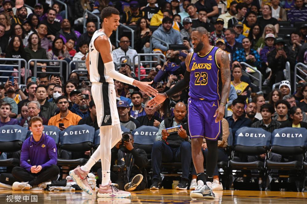 还不够坚决 还不够坚决