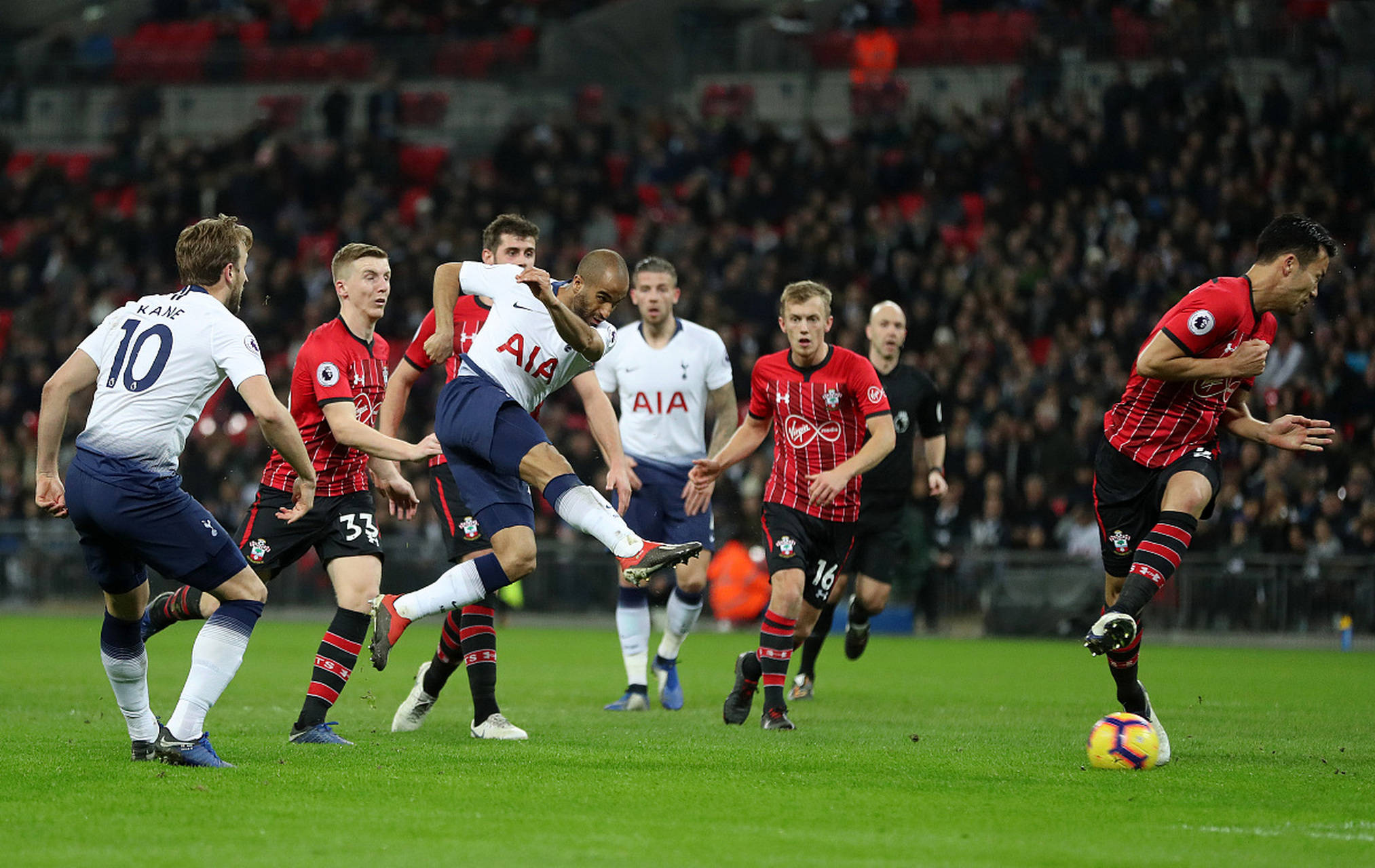 场上交出了 场上交出了